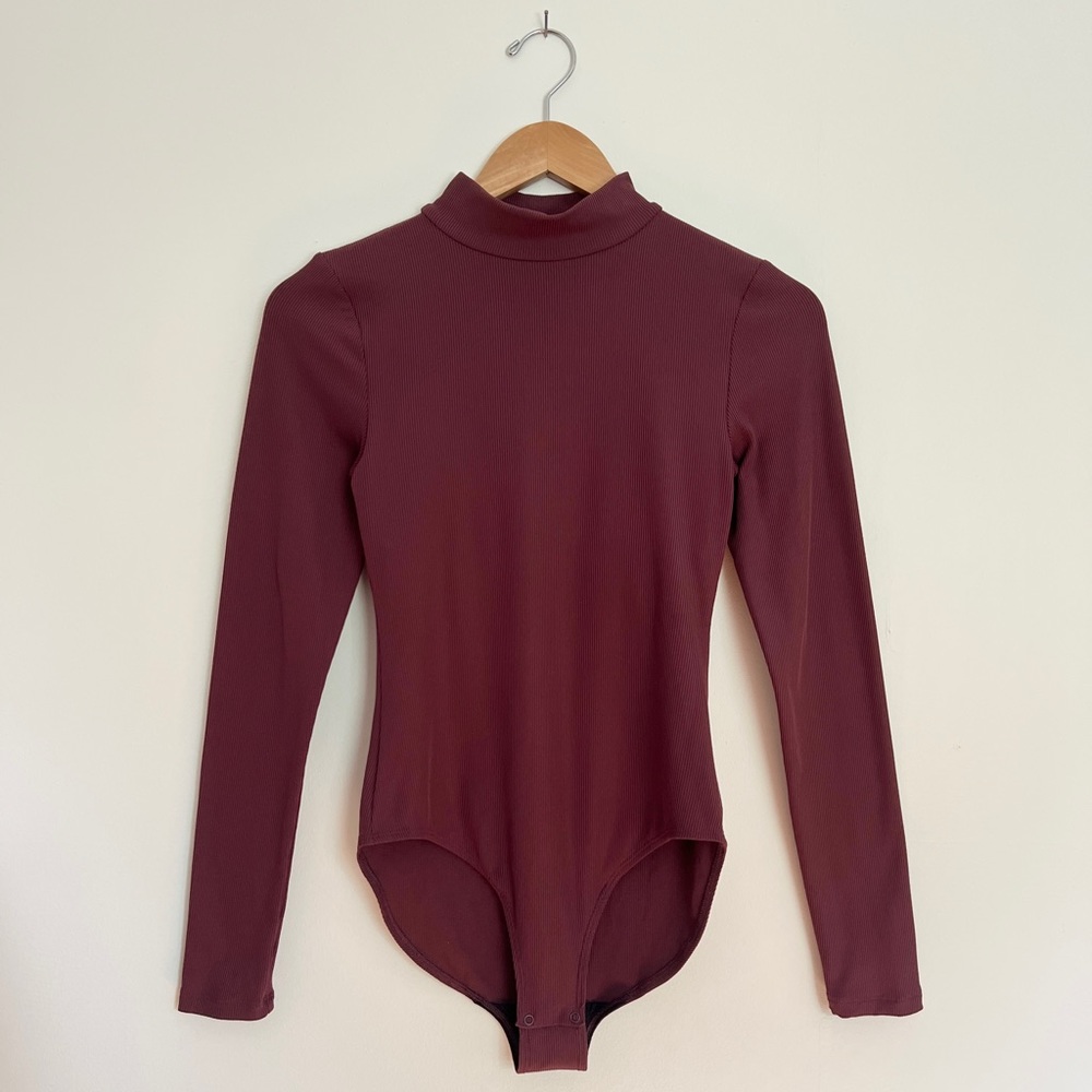 Girlfriend Collective M Vivien Mock Neck Bodysuit